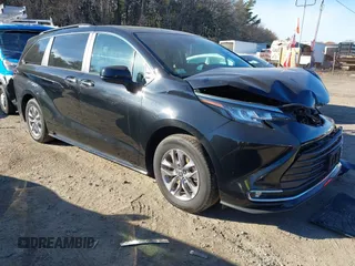 2023 Toyota Sienna XLE with VIN 5TDJSKFC7PS091741, listed as a IAAI auction lot 40979834 with 49,285 mi miles. Bid and sale history available at carsss.com. Image 1.