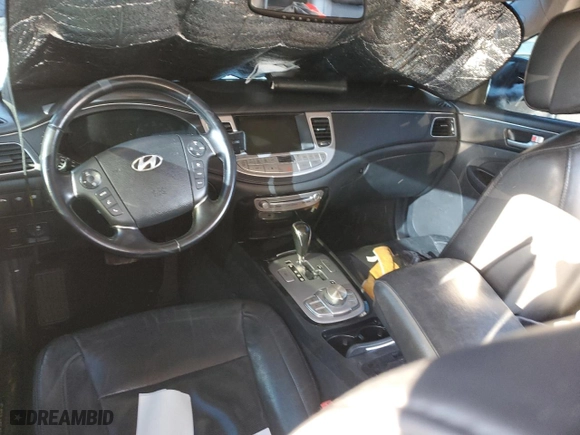 2012 Hyundai Genesis 5.0L with VIN KMHGC4DH8CU187154, listed as a Copart auction lot 84643684 with 0 mi miles and Salvage Title. Bid and sale history available at carsss.com. Image 8.