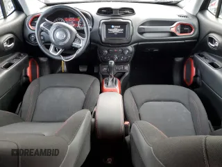 2019 Jeep Renegade Trailhawk z VIN ZACNJBC19KPK06415, wystawiony jako Copart lot #41493805 z przebiegiem 64 239 mil mil oraz Szkoda całkowita • Salvage title. Historia ofert i sprzedaży dostępna na DreamBid. Obrazek 8.