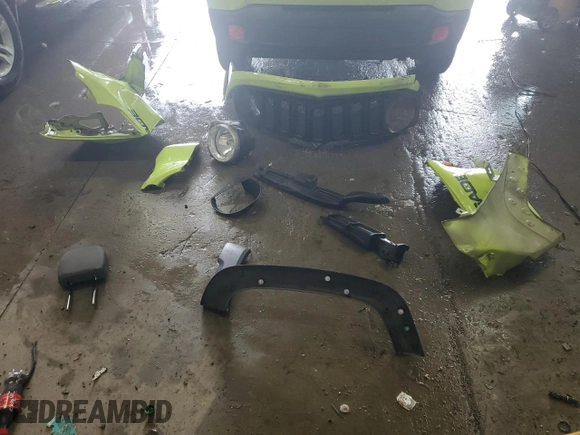 2018 Jeep Renegade Sport with VIN ZACCJBAB8JPH59058, listed as a Copart auction lot 52894125 with 191,622 mi miles and Salvage title. Bid and sale history available at DreamBid. Image 13.