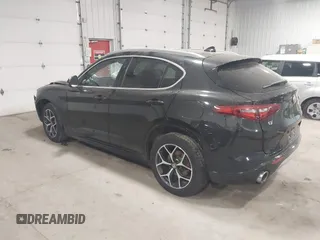 2020 Alfa Romeo Stelvio Ti z VIN ZASPAKBN5L7C91663, wystawiony jako IAAI lot #41816765 z przebiegiem 40 972 mil mil oraz . Historia ofert i sprzedaży dostępna na DreamBid. Obrazek 3.