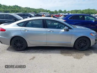 2020 Ford Fusion SE with VIN 3FA6P0HD4LR251532, listed as a IAAI auction lot 42214629 with 53,933 mi miles and . Bid and sale history available at DreamBid. Image 13.