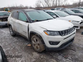 2018 Jeep Compass Altitude with VIN 3C4NJDBB3JT307076, listed as a IAAI auction lot 41387169 with 75,106 mi miles and . Bid and sale history available at carsss.com. Image 1.