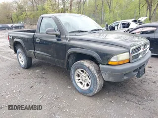 2004 Dodge Dakota with VIN 1D7GG16K44S588932, listed as a IAAI auction lot 42205360 with 77,465 mi miles and . Bid and sale history available at carsss.com. Image 1.