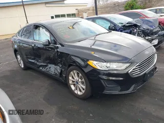 2020 Ford Fusion SE with VIN 3FA6P0HD6LR113376, listed as a IAAI auction lot 41797801 with 51,928 mi miles. Bid and sale history available at carsss.com. Image 1.