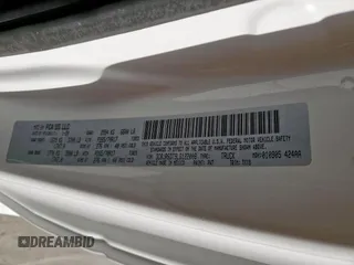 2020 Ram 1500 Tradesman z VIN 3C6JR6DT9LG122008, wystawiony jako Copart lot #48498725 z przebiegiem Nie podano mil oraz Szkoda całkowita • Salvage title. Historia ofert i sprzedaży dostępna na DreamBid. Obrazek 12.