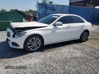 2015 Mercedes-Benz C 300 z VIN 55SWF4JB3FU064350, wystawiony jako Copart lot #57424215 z przebiegiem 39 416 mil mil oraz Szkoda całkowita • Salvage title. Historia ofert i sprzedaży dostępna na DreamBid. Obrazek 1.