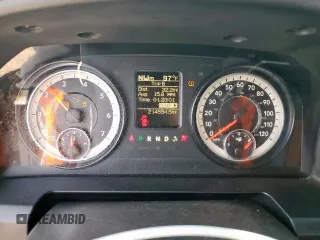2016 Ram 1500 Tradesman z VIN 3C6RR7KT1GG376846, wystawiony jako Copart lot #57283185 z przebiegiem 214 594 mil mil oraz Szkoda całkowita • Salvage title. Historia ofert i sprzedaży dostępna na DreamBid. Obrazek 9.