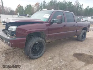 2007 Chevrolet Silverado 2500HD Classic LT3 with VIN 1GCHK23D07F147773, listed as a IAAI auction lot 41083188 with 204,140 mi miles. Bid and sale history available at carsss.com. Image 19.