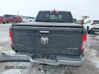 2020 Ram 1500 Big Horn z VIN 1C6RRFFG0LN334919, wystawiony jako IAAI lot #41916766 z przebiegiem 45 237 mil mil oraz . Historia ofert i sprzedaży dostępna na DreamBid. Obrazek 17.