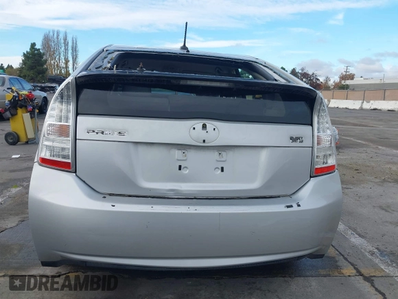 2010 Toyota Prius II with VIN JTDKN3DUXA0005068, listed as a IAAI auction lot 40957815 with 185,482 mi miles. Bid and sale history available at carsss.com. Image 17.