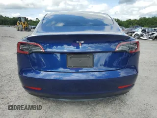 2023 Tesla Model 3 z VIN 5YJ3E1EA6PF692248, wystawiony jako Copart lot #58831805 z przebiegiem 18 607 mil mil oraz Szkoda całkowita • Salvage title. Historia ofert i sprzedaży dostępna na DreamBid. Obrazek 6.
