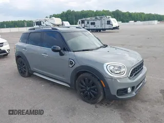 2019 MINI Countryman Cooper S z VIN WMZYT5C51K3G94233, wystawiony jako IAAI lot #42262604 z przebiegiem 61 352 mil mil oraz . Historia ofert i sprzedaży dostępna na DreamBid. Obrazek 1.
