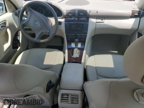 2005 Mercedes-Benz C 240 с VIN WDBRF61J65F607930, выставлен на аукционе Copart как лот 61647215 с пробегом 81 649 миль миль и Списание • Salvage title. История ставок и продаж доступна на DreamBid. Изображение 8.