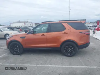 2018 Land Rover Discovery HSE with VIN SALRR2RV3JA053030, listed as a IAAI auction lot 42074670 with 91,602 mi miles. Bid and sale history available at carsss.com. Image 14.
