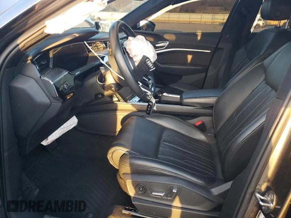 2019 Audi e-tron Prestige with VIN WA1VAAGEXKB006917, listed as a Copart auction lot 43856923 with 67,805 mi miles. Bid and sale history available at carsss.com. Image 7.