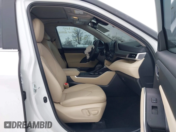 2024 Toyota Highlander LE with VIN 5TDKDRAH8RS537537, listed as a IAAI auction lot 41312425 with 194,008 mi miles and . Bid and sale history available at DreamBid. Image 5.