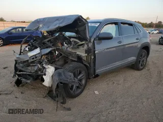 2022 Volkswagen Atlas SEL R-Line z VIN 1V2SE2CA5NC211709, wystawiony jako Copart lot #76311084 z przebiegiem 62 157 mil mil oraz Szkoda całkowita • Salvage title. Historia ofert i sprzedaży dostępna na DreamBid. Obrazek 1.