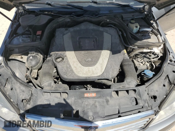2011 Mercedes-Benz C 300 Sport z VIN WDDGF8BB9BR168783, wystawiony jako Copart lot #52319895 z przebiegiem 120 366 mil mil oraz Tytuł czysty. Historia ofert i sprzedaży dostępna na DreamBid. Obrazek 11.