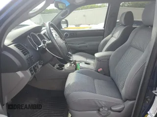 2005 Toyota Tacoma z VIN 5TEMU52N55Z126664, wystawiony jako Copart lot #58775425 z przebiegiem 233 069 mil mil oraz Szkoda całkowita • Salvage title. Historia ofert i sprzedaży dostępna na DreamBid. Obrazek 7.