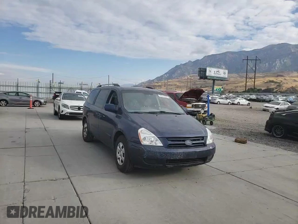2009 Kia Sedona LX with VIN KNDMB233196304400, listed as a Copart auction lot 70311604 with 0 mi miles and Salvage Title. Bid and sale history available at carsss.com. Image 11.