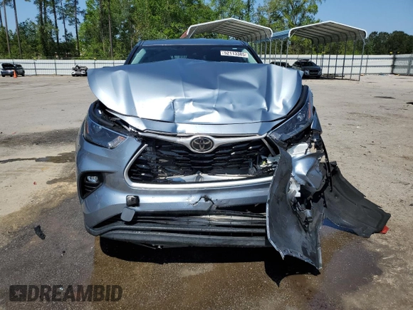 2022 Toyota Highlander LE z VIN 5TDBZRBH2NS207659, wystawiony jako Copart lot #52113385 z przebiegiem 31 700 mil mil oraz Szkoda całkowita • Salvage title. Historia ofert i sprzedaży dostępna na DreamBid. Obrazek 5.