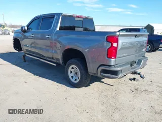 2019 Chevrolet Silverado 1500 High Country with VIN 1GCUYHEL5KZ389650, listed as a IAAI auction lot 40951587 with 60,810 mi miles. Bid and sale history available at carsss.com. Image 3.