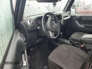 2018 Jeep Wrangler JK Unlimited Sahara with VIN 1C4HJWEG9JL927443, listed as a Copart auction lot 44987485 with 71,252 mi miles and Salvage Title. Bid and sale history available at carsss.com. Image 8.