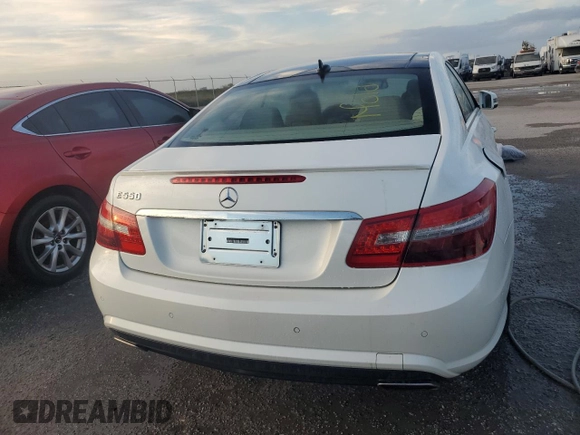 2013 Mercedes-Benz E 550 с VIN WDDKJ7DB2DF209372, выставлен на аукционе Copart как лот 74317084 с пробегом Не указан миль и На запчасти • Non repairable. История ставок и продаж доступна на DreamBid. Изображение 6.