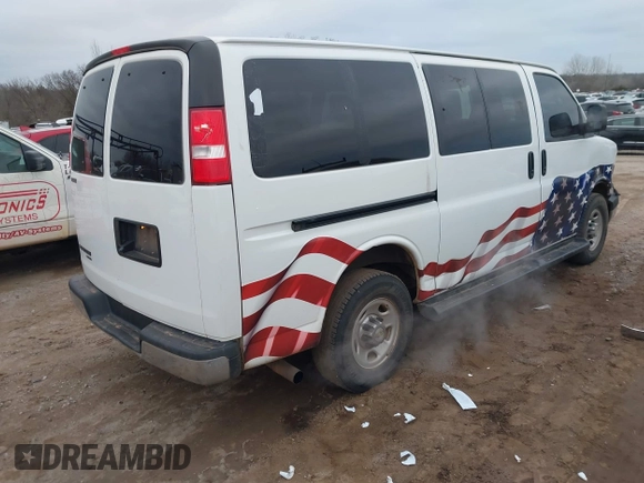 2016 Chevrolet Express Passenger LT with VIN 1GAZGMFGXG1263544, listed as a IAAI auction lot 41491282 with 127,232 mi miles and . Bid and sale history available at DreamBid. Image 4.