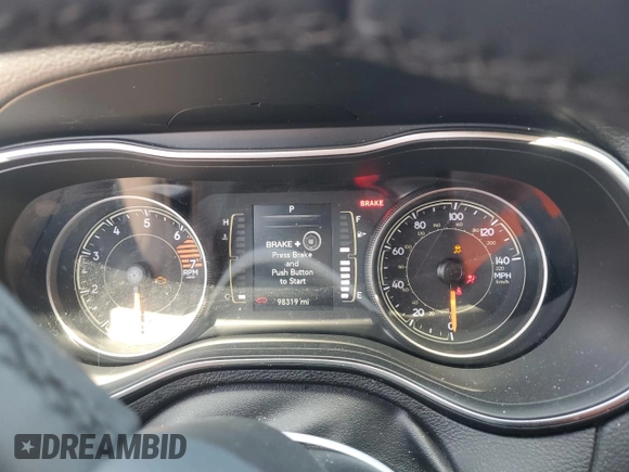 2020 Jeep Cherokee Latitude Plus with VIN 1C4PJLLBXLD620586, listed as a Copart auction lot 75243874 with 98,319 mi miles and Salvage title. Bid and sale history available at DreamBid. Image 9.