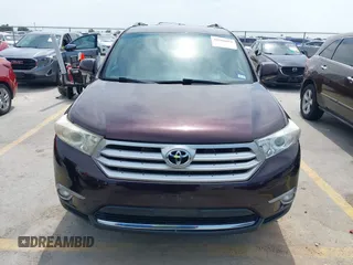 2011 Toyota Highlander Limited with VIN 5TDYK3EH3BS035953, listed as a IAAI auction lot 42388693 with 236,073 mi miles and . Bid and sale history available at DreamBid. Image 12.