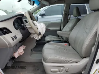 2011 Toyota Sienna XLE AAS с VIN 5TDYK3DC2BS094482, выставлен на аукционе Copart как лот 41777475 с пробегом 183 545 миль миль и Списание • Salvage title. История ставок и продаж доступна на DreamBid. Изображение 7.