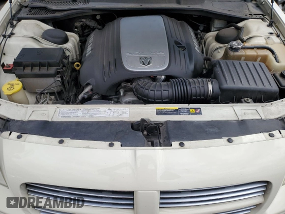 2005 Dodge Magnum RT z VIN 2D8GV58245H510570, wystawiony jako Copart lot #55069945 z przebiegiem 164 533 mil mil oraz Szkoda całkowita • Salvage title. Historia ofert i sprzedaży dostępna na DreamBid. Obrazek 12.