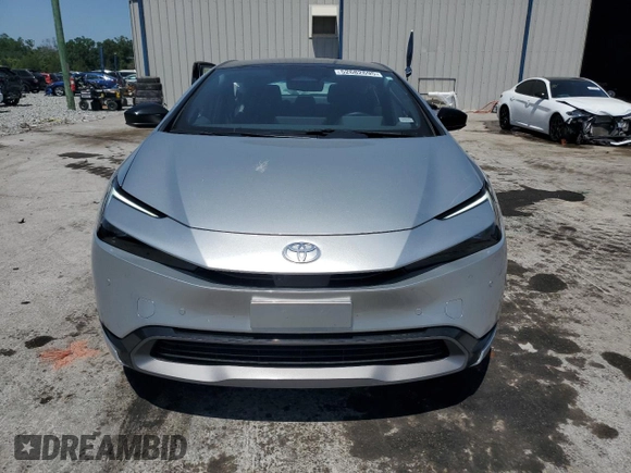 2023 Toyota Prius LE z VIN JTDACAAU8P3008794, wystawiony jako Copart lot #52682695 z przebiegiem 28 912 mil mil oraz Szkoda całkowita • Salvage title. Historia ofert i sprzedaży dostępna na DreamBid. Obrazek 5.