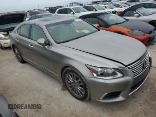 2017 Lexus LS with VIN JTHBL5EF1H5146379, listed as a Copart auction lot 74749204 with 0 mi miles and Non Repairable. Bid and sale history available at carsss.com. Image 4.