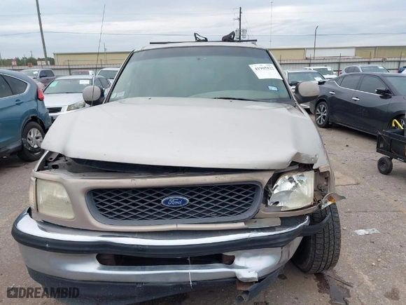 1998 Ford F-150 Standard with VIN 1FTZX1768WKB36120, listed as a IAAI auction lot 41905822 with 333,916 mi miles. Bid and sale history available at carsss.com. Image 12.