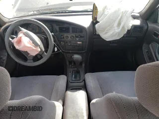 1994 Toyota Camry LE z VIN JT2GK12E2R0050878, wystawiony jako Copart lot #46878005 z przebiegiem 152 211 mil mil oraz Szkoda całkowita • Salvage title. Historia ofert i sprzedaży dostępna na DreamBid. Obrazek 8.