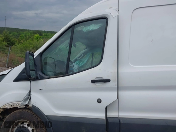 2017 Ford Transit с VIN 1FTYR2CM8HKB32488, выставлен на аукционе IAAI как лот 41982742 с пробегом 235 114 миль миль и . История ставок и продаж доступна на DreamBid. Изображение 15.