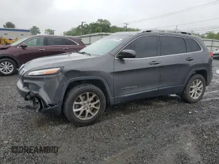 2017 Jeep Cherokee Latitude z VIN 1C4PJMCB4HW564632, wystawiony jako Copart lot #58175385 z przebiegiem 163 855 mil mil oraz Szkoda całkowita • Salvage title. Historia ofert i sprzedaży dostępna na DreamBid. Obrazek 1.