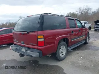 2005 Chevrolet Suburban LT with VIN 3GNEC16Z15G205829, listed as a IAAI auction lot 41690689 with 196,504 mi miles and . Bid and sale history available at DreamBid. Image 4.