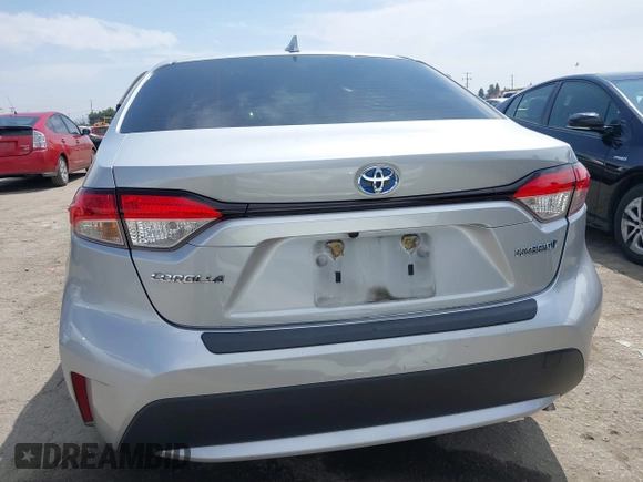 2022 Toyota Corolla Hybrid LE with VIN JTDEAMDE6NJ056705, listed as a IAAI auction lot 42032119 with 197,030 mi miles. Bid and sale history available at carsss.com. Image 16.