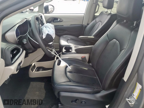 2023 Chrysler Pacifica Hybrid Touring L with VIN 2C4RC1L72PR614075, listed as a Copart auction lot 58586115 with 43,960 mi miles and Salvage title. Bid and sale history available at DreamBid. Image 7.
