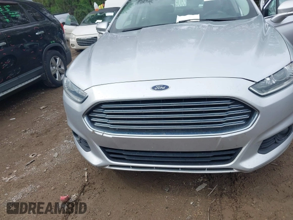 2014 Ford Fusion SE with VIN 3FA6P0HD9ER142812, listed as a IAAI auction lot 42135900 with 174,402 mi miles. Bid and sale history available at carsss.com. Image 6.
