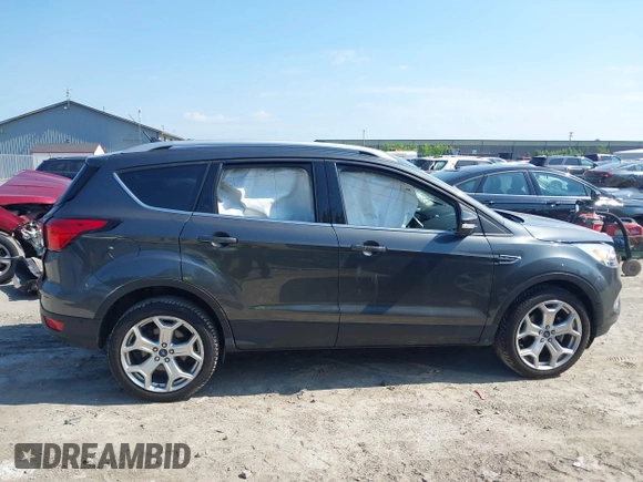 2019 Ford Escape Titanium с VIN 1FMCU9J94KUC24611, выставлен на аукционе IAAI как лот 42595286 с пробегом 77 280 миль миль и . История ставок и продаж доступна на DreamBid. Изображение 12.