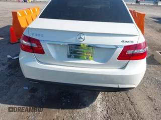 2012 Mercedes-Benz E 350 Luxury with VIN WDDHF8JB7CA601894, listed as a IAAI auction lot 42128317 with 68,735 mi miles and . Bid and sale history available at carsss.com. Image 15.