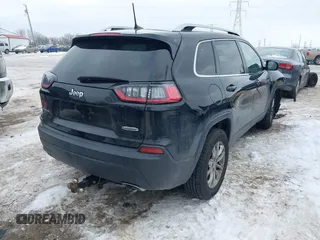 2019 Jeep Cherokee Latitude with VIN 1C4PJMCX6KD155434, listed as a IAAI auction lot 41347851 with 256,713 mi miles. Bid and sale history available at carsss.com. Image 4.
