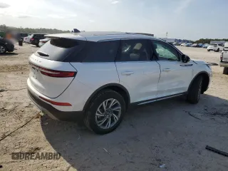 2024 Lincoln Corsair Premiere z VIN 5LMCJ1CA7RUL13260, wystawiony jako Copart lot #54877385 z przebiegiem 7 625 mil mil oraz Nie do naprawy • Non repairable. Historia ofert i sprzedaży dostępna na DreamBid. Obrazek 3.