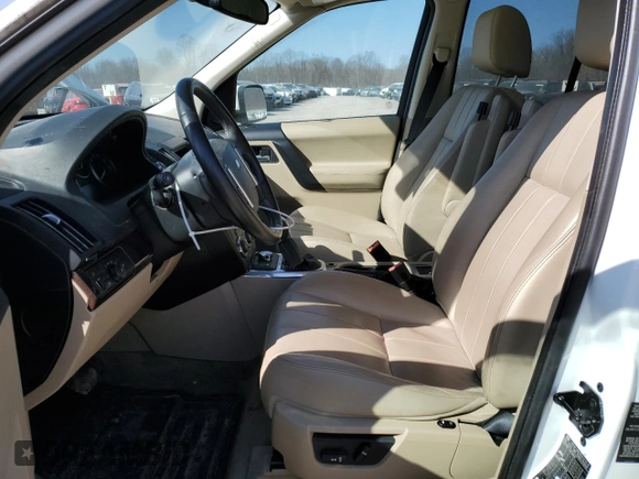 2012 Land Rover LR2 HSE with VIN SALFR2BN3CH281150, listed as a Copart auction lot 48700795 with 105,144 mi miles and Salvage title. Bid and sale history available at DreamBid. Image 7.
