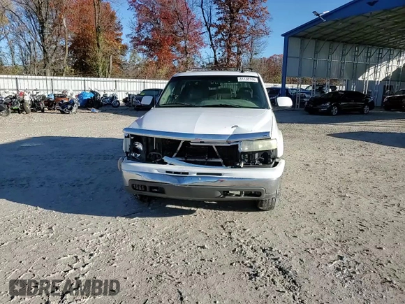 2003 Chevrolet Suburban LT with VIN 3GNFK16Z33G218425, listed as a Copart auction lot 81138144 with 246,985 mi miles and Salvage title. Bid and sale history available at DreamBid. Image 11.